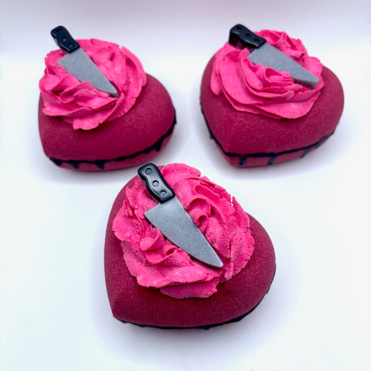 Femme Fatale Bombshell Heart Bath Bomb
