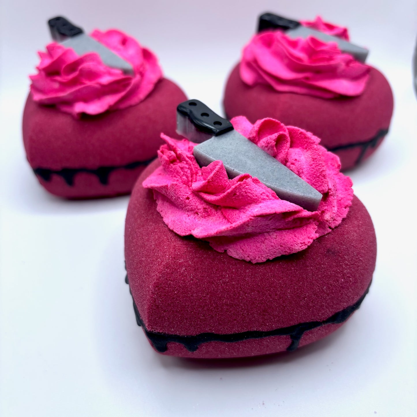 Femme Fatale Bombshell Heart Bath Bomb